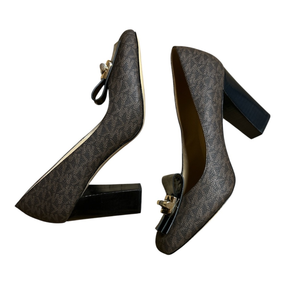 MICHAEL Michael Kors  Women’s Brown Signature MK Heels Pumps  Size US: 9.5 M